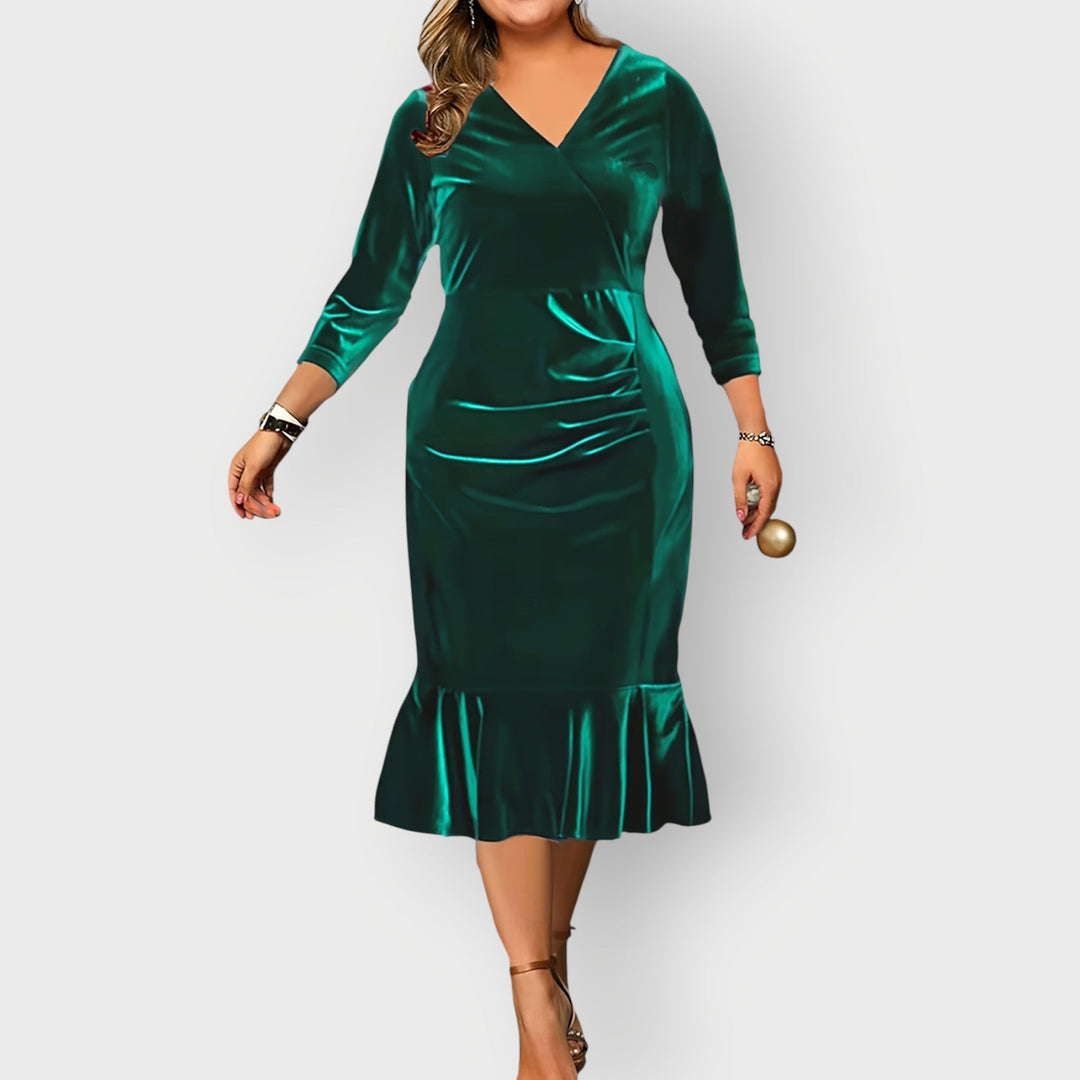 Yara - Luxe Velvet Pleated Midi Dress