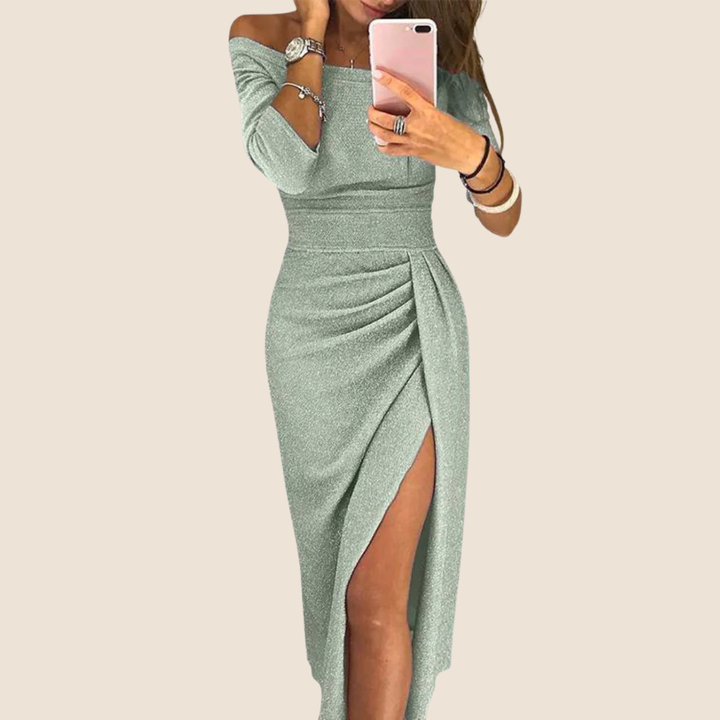 Isabeau | Chic halter maxi dress with elegant, flowing fit