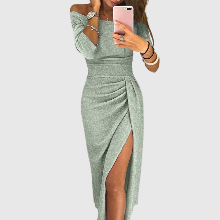 Isabeau | Chic halter maxi dress with elegant, flowing fit