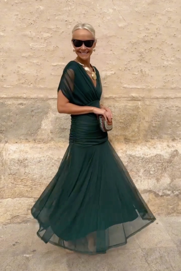 Atelier Nuit – Floral V-Neck Maxi Dress