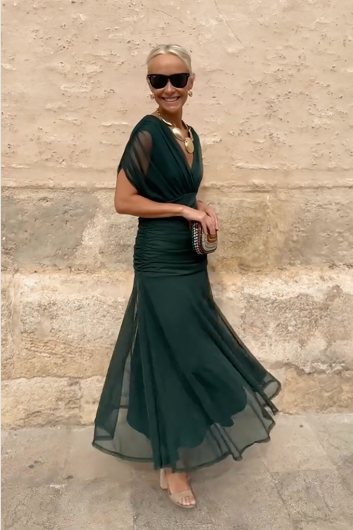 Atelier Nuit – Floral V-Neck Maxi Dress