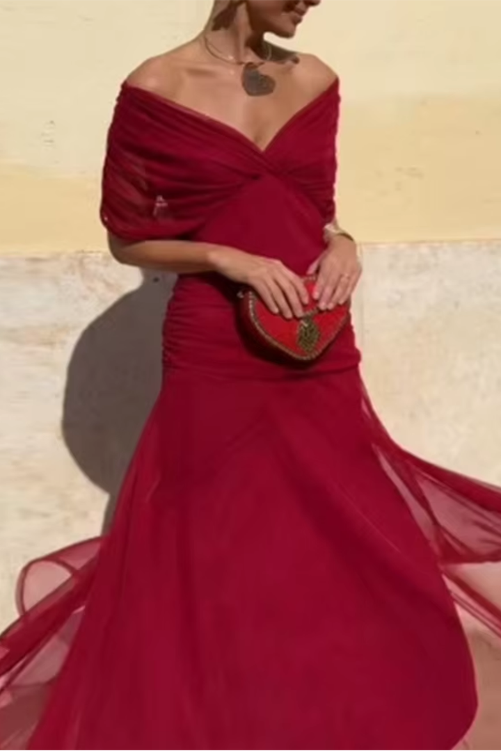 Atelier Nuit – Floral V-Neck Maxi Dress