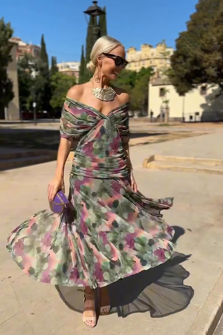 Atelier Nuit – Floral V-Neck Maxi Dress