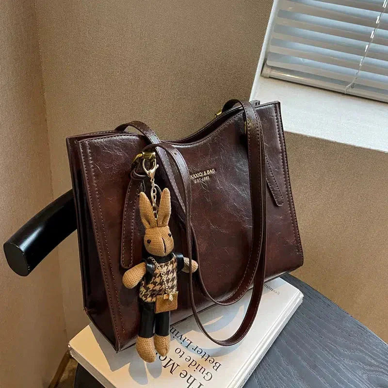 Maison Velora – Classic Structured Bag with Bunny Charm