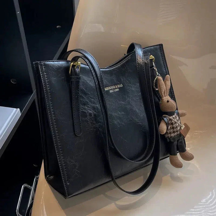 Maison Velora – Classic Structured Bag with Bunny Charm
