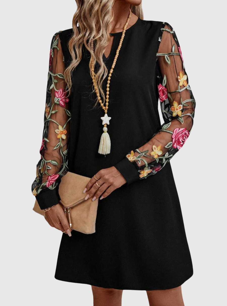 Jolanta | Elegant dress with V-neck and striking sleeves