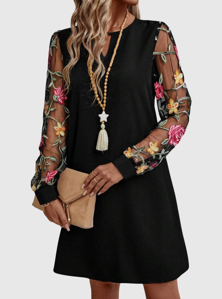 Jolanta | Elegant dress with V-neck and striking sleeves