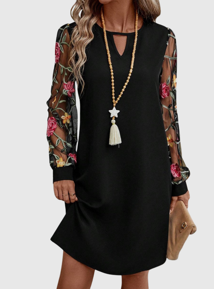 Jolanta | Elegant dress with V-neck and striking sleeves