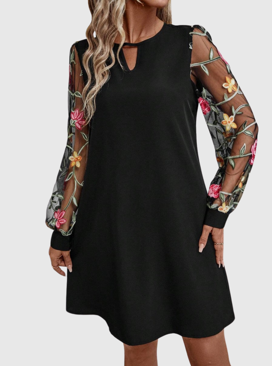 Jolanta | Elegant dress with V-neck and striking sleeves