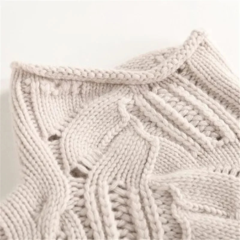 Harper Lane | Cable Turtleneck