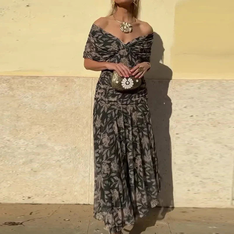 Laluna® | Elegant Dress with V-Neck