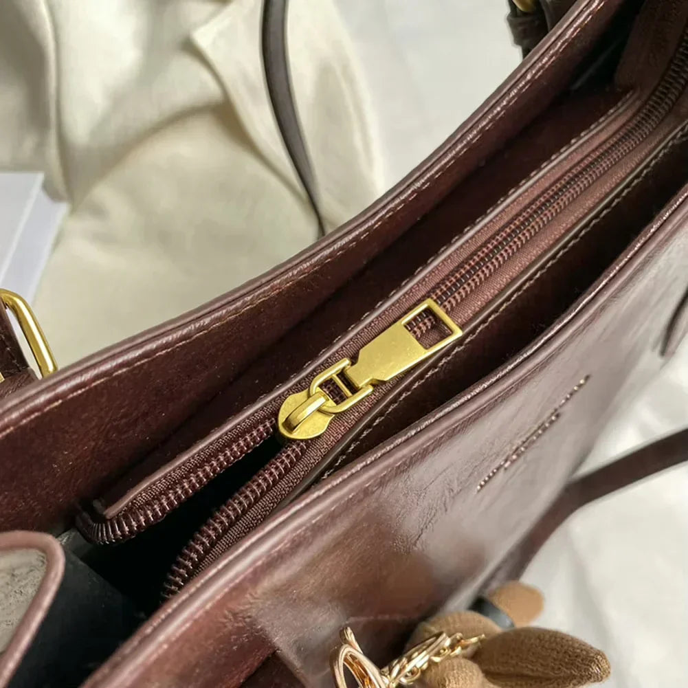 Maison Velora – Classic Structured Bag with Bunny Charm