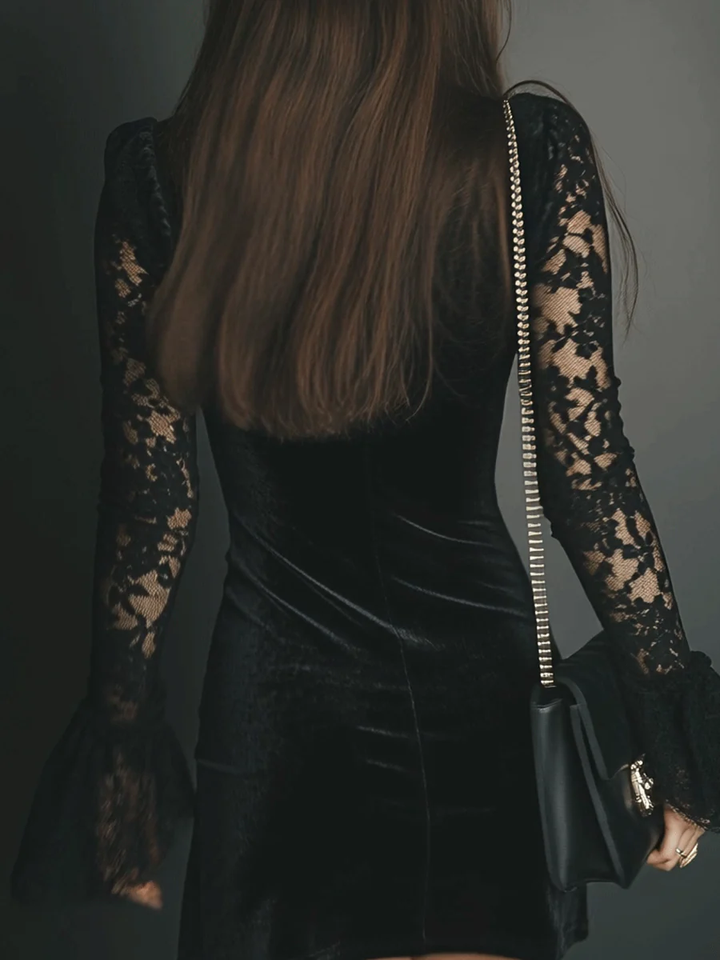 Everly | Mini Dress in Velvet and Lace Luna