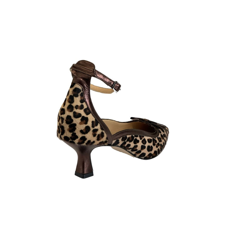 Bella Passo Lucilla Leopard Print
