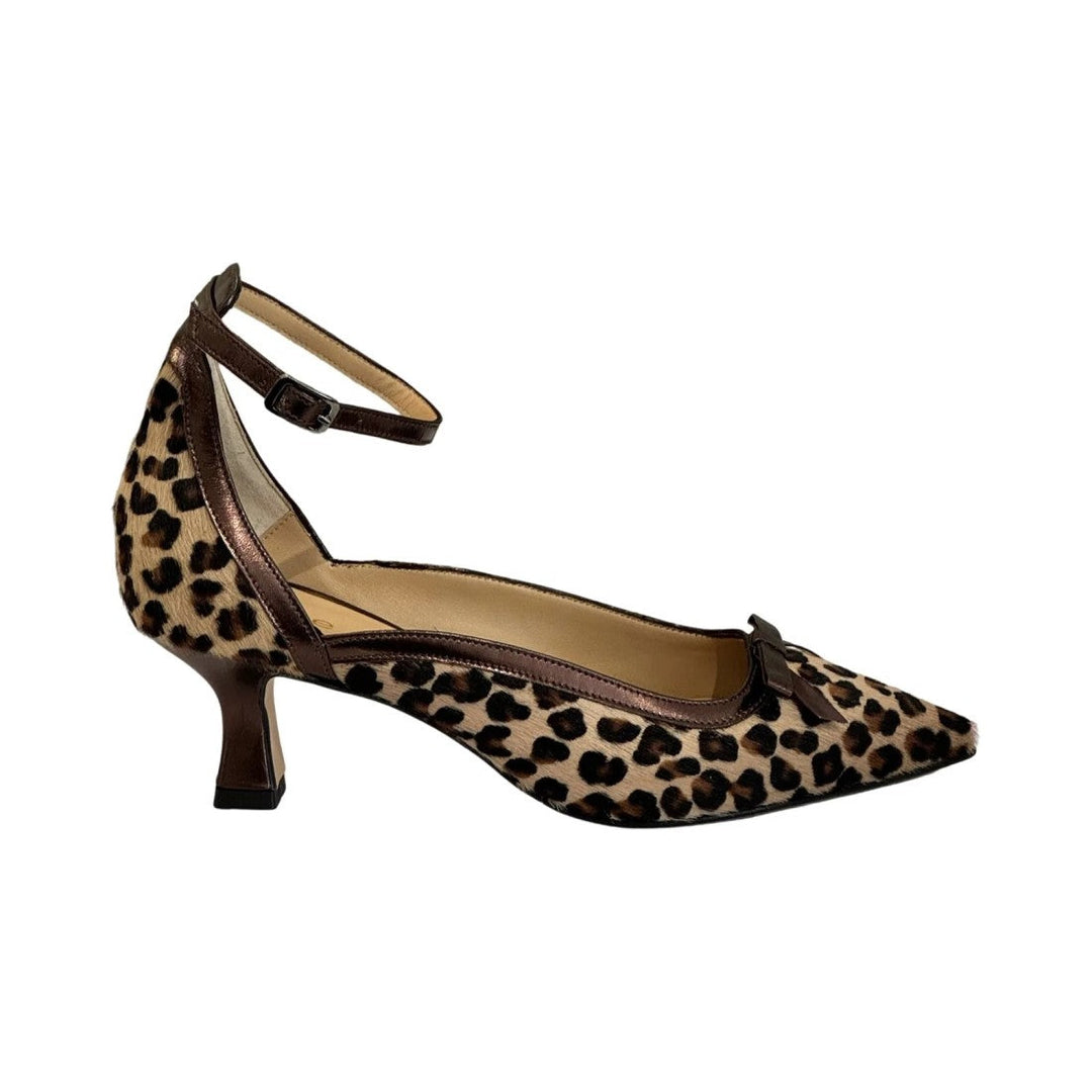 Bella Passo Lucilla Leopard Print