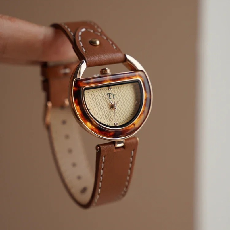 Nova Dial Watch