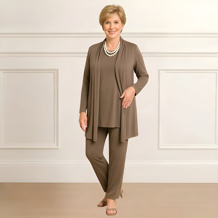 Winslow & Co. Three-Piece Lounge Set