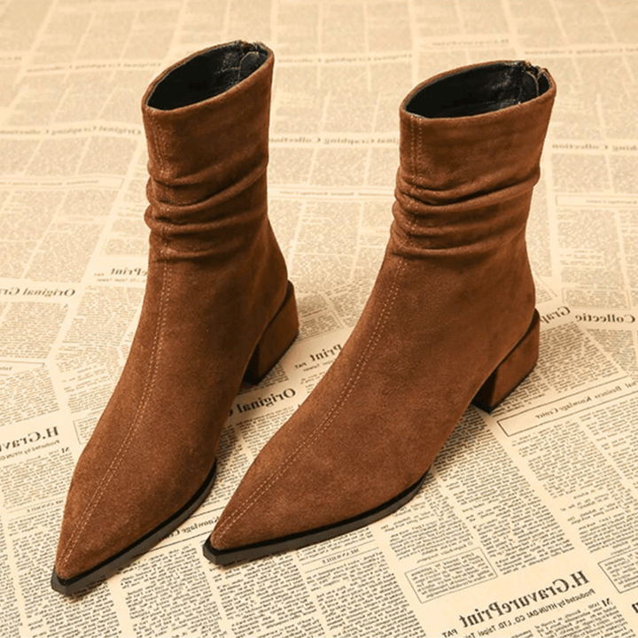 Valeria Boots