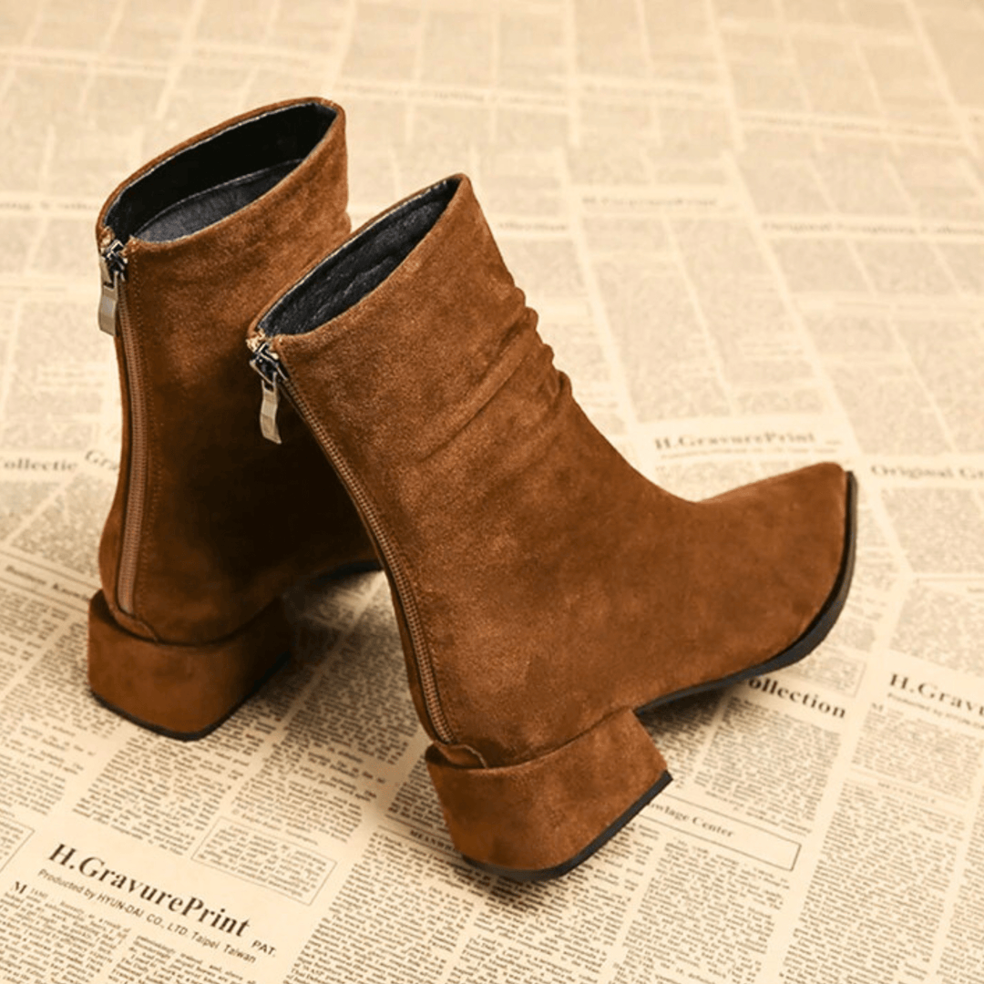 Valeria Boots